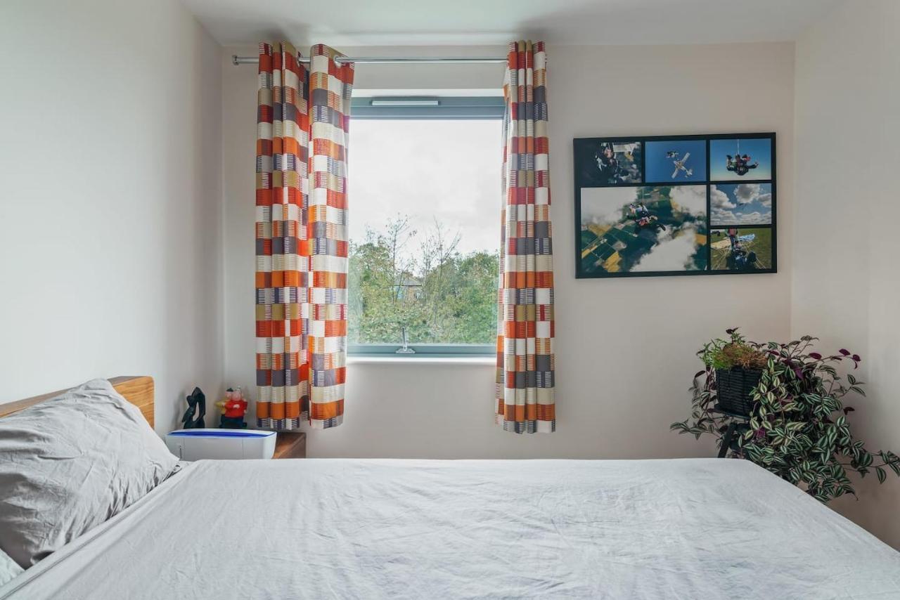 1-bed Spacious Flat, North London, 15 Minutes To Apartment